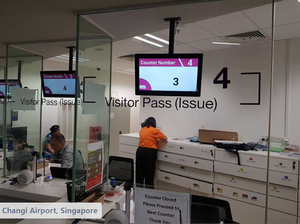 Snappy Bank Hospital Clinic <strong>Self</strong> <strong>Service</strong> Kiosk <strong>Queue</strong> <strong>Management</strong> <strong>System</strong> 8 Inch Ticket Dispenser - Product Image 4