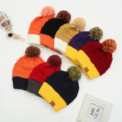थोक 2019 शरद ऋतु और सर्दियों के गर्म महिलाओं के सिर रंग मिलान टोपी प्यारा बाल गेंद मोटी बुना हुआ स्वेटर टोपी