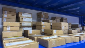 Tarjeta de adquisición de datos NI con 32 entradas analógicas y 4 salidas analógicas, terminales de perno usados o nuevos - Product Image 6