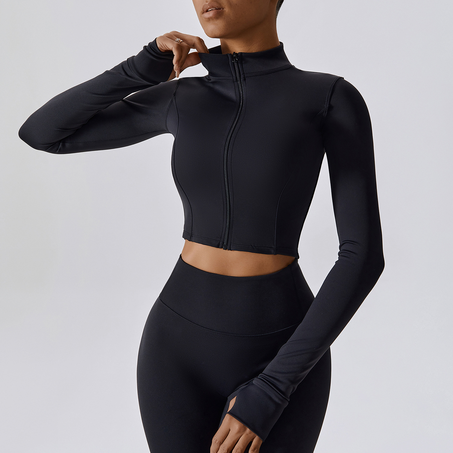 Manches longues noires
