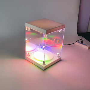Vietnam Fábrica Premium Colorido RGB LED Iluminado Acrílico Rotativo Toy Figura <span class=keywords><strong>Display</strong></span> Cases Com Espelho <span class=keywords><strong>Base</strong></span> Rotatable