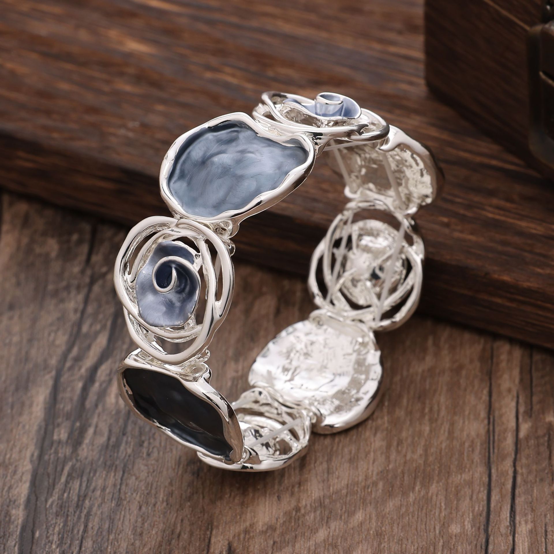 Blue rose bracelet-silver