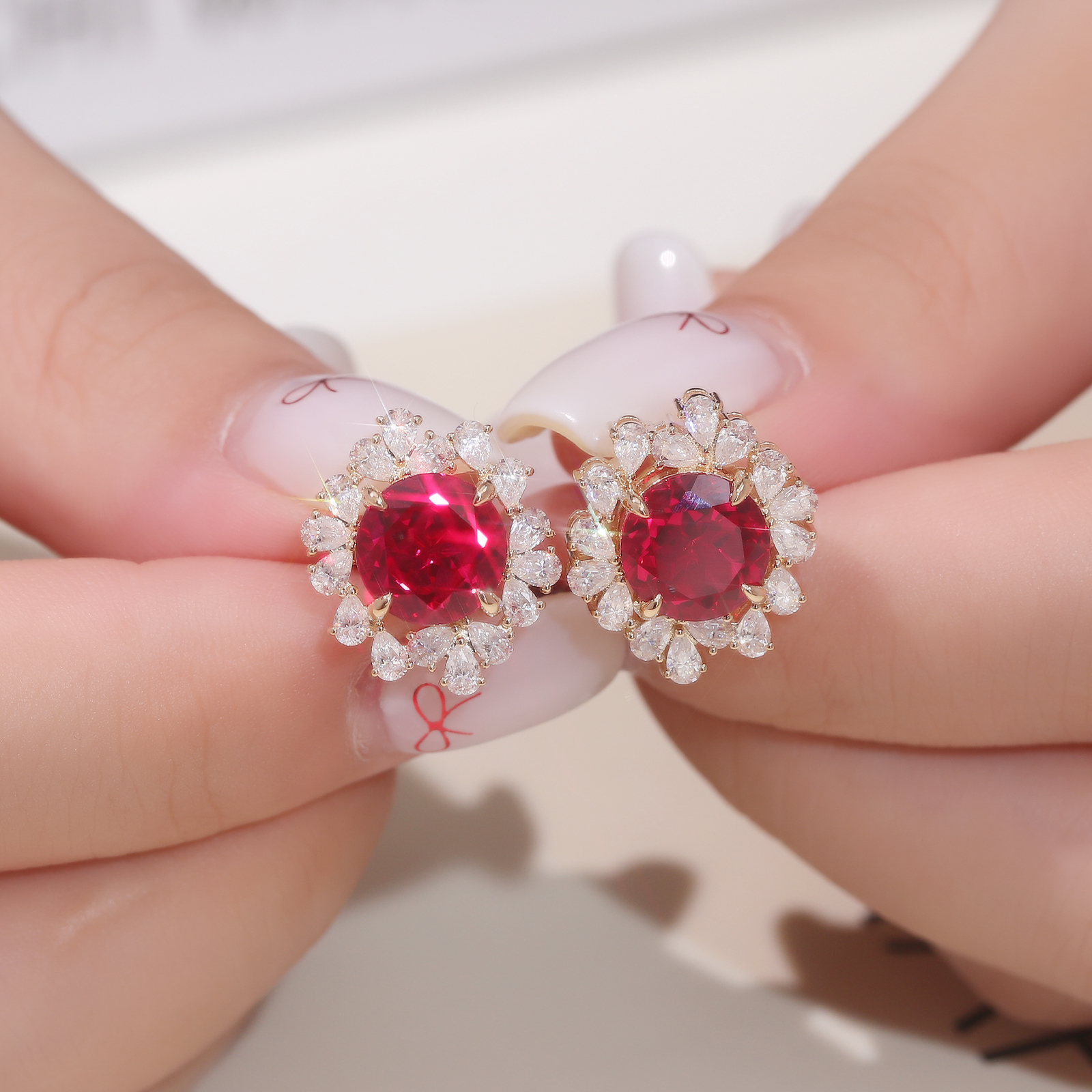 อัญมณีปลูกในห้องปฏิบัติการทอง 14k
