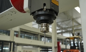 Máquina de grabado de enrutador de madera rotativo CNC de 5 ejes de altas especificaciones - Product Image 6