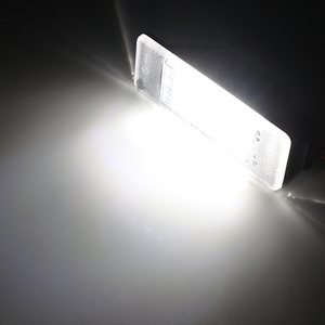 車用<span class=keywords><strong>LED</strong></span>ナンバープレートナンバーライトプジョー106 1007 207 308 <span class=keywords><strong>406</strong></span> 508 607エキスパートIIIシトロエンC2 C3 C4 C5 BERLINGO