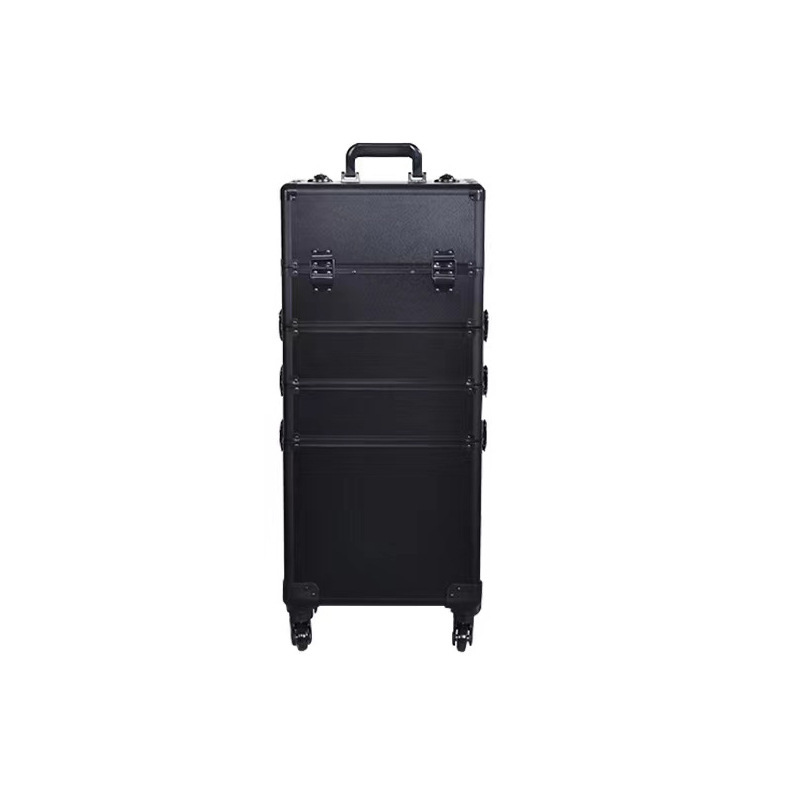Quatre couches de noir pur