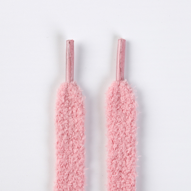 Lacets en peluche rose foncé