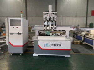 1325 1530 Máquina enrutadora CNC de cabezales múltiples Máquina de tallado de carpintería de madera atc máquina enrutadora cnc - Product Image 6