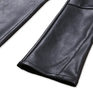 TOPSHOW, venta al por mayor, pantalones acampanados de Pu negro, pantalones apilados de cuero personalizados, pantalones acampanados de cuero de tendencia para hombres - Product Image 6