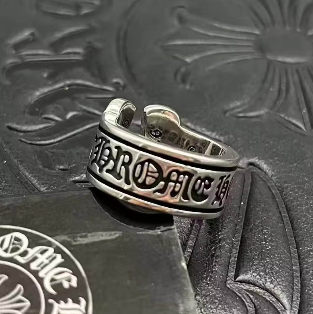 Bague à volute tridimensionnelle argentée