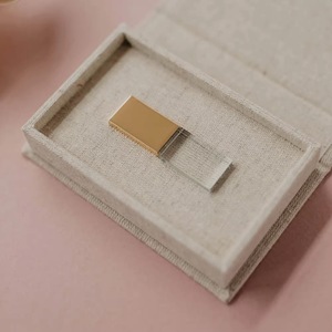 批发金色和水晶u盘装在豪华亚麻材料包装盒中高品质