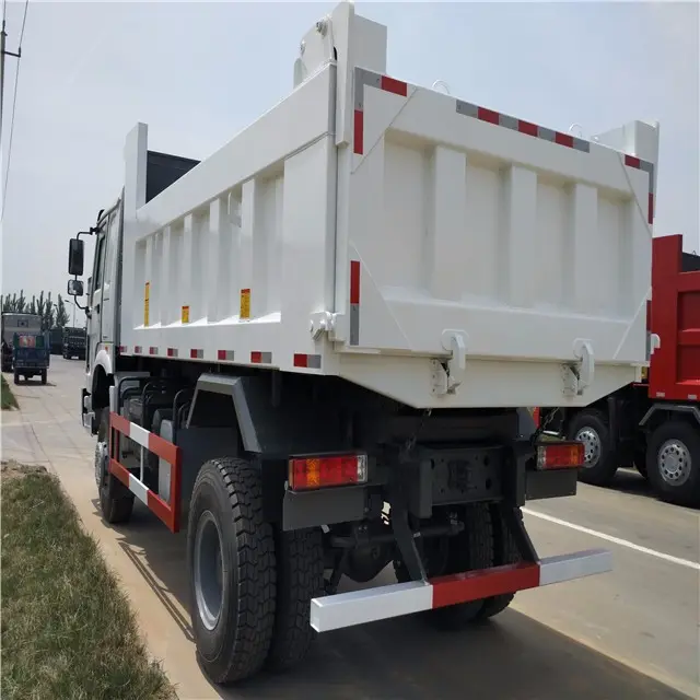 Sinotruk HOWO 4x4 camion da carico per veicoli a trazione integrale in vendita