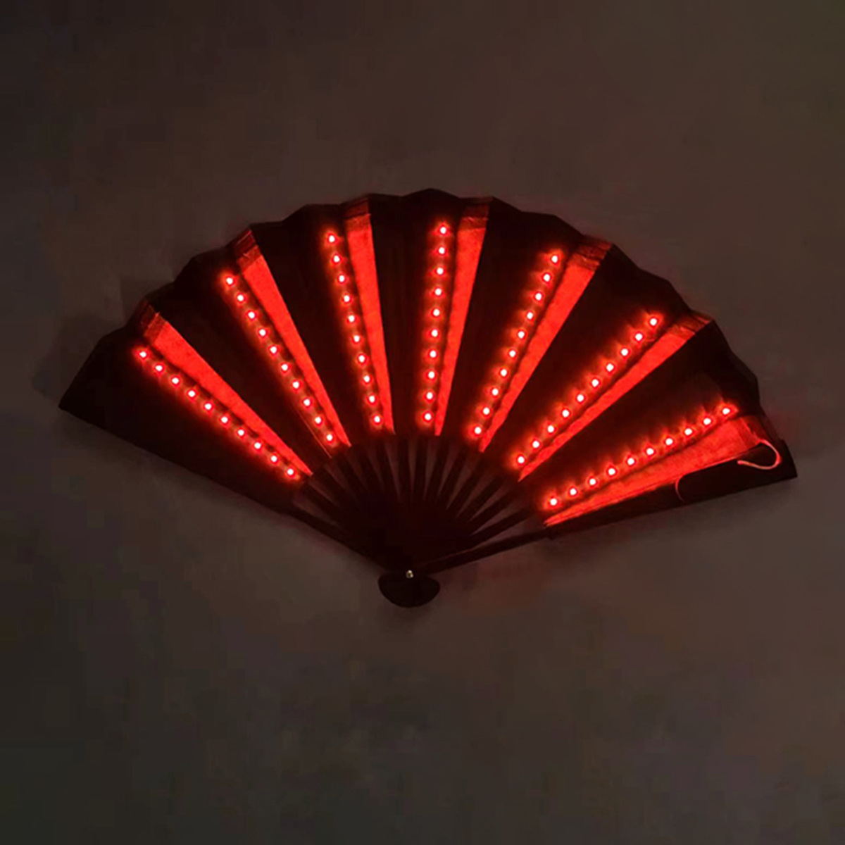 Ventilateurs noirs avec lumière blanche