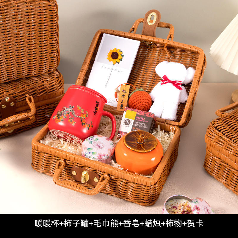 Warm cup, persimmon jar, towel, bear, soap, candle, persimmon greeting card