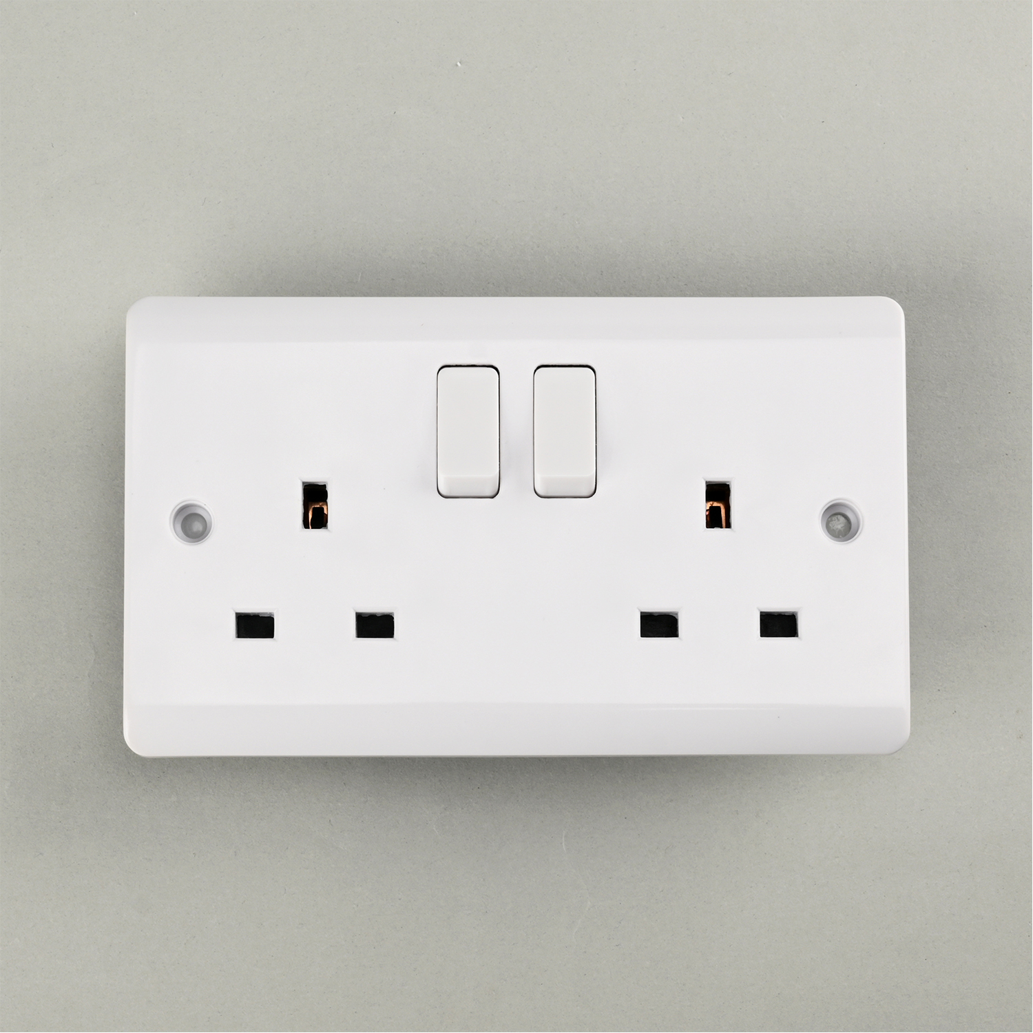 Double 13A Switched Socket