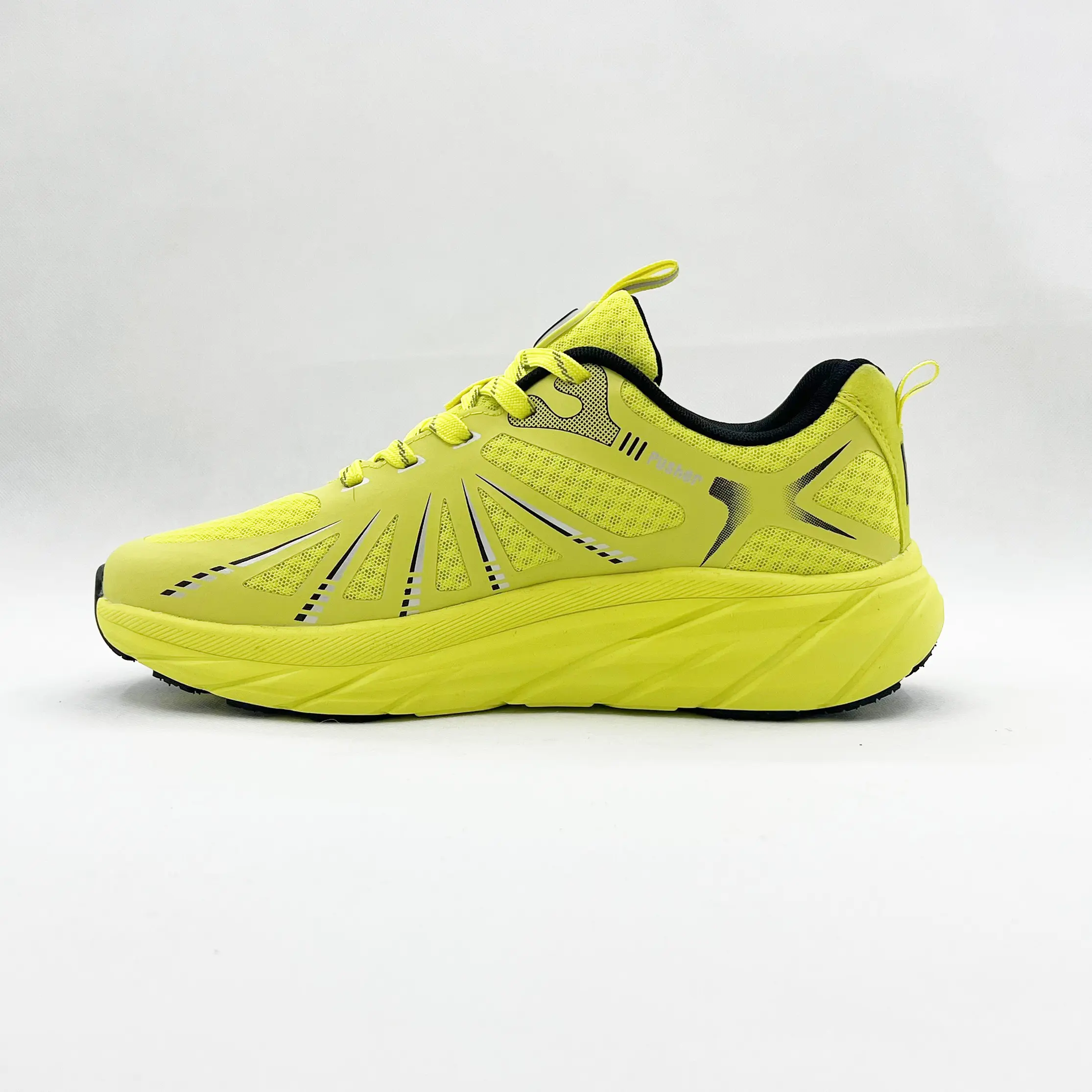 Latest design lightweight men's sneakers Custom casual shoes for men summer breathable running shoes for men