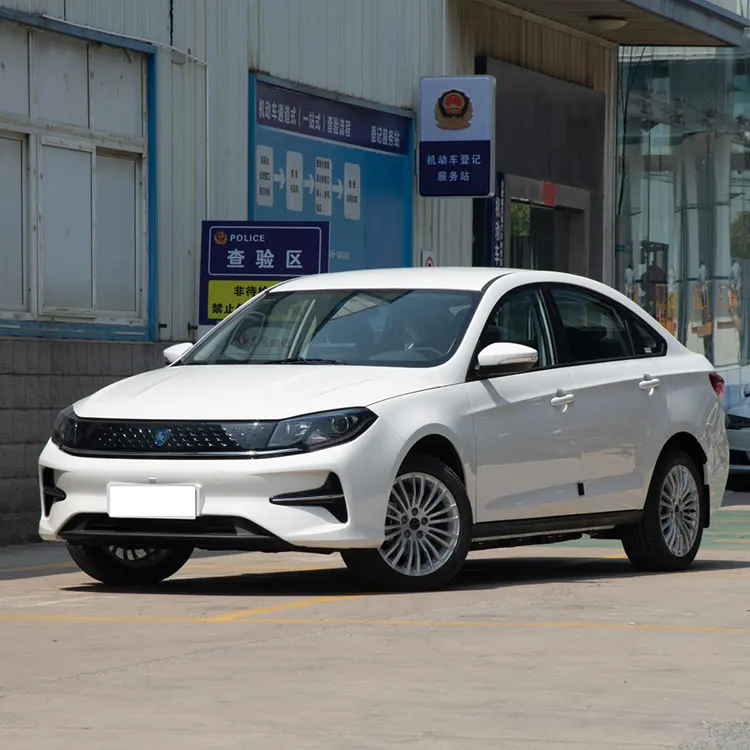 Qualité supérieure Dong feng S60 EV 0KM voiture d'occasion 420km autonomie Mini voiture électrique à vendre