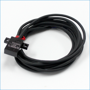 Vendita calda GP2Y0A21YK0F Through-Beam tipo NPN/PNP sensore fotoelettrico Laser per il rilevamento di oggetti trasparenti per uso Home Office - Product Image 4