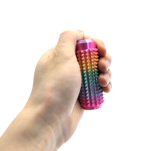 Yenilik stres giderici anahtarlık Spiky Grippie Fidget oyuncak çocuklar için inişli çıkışlı anahtarlık ağrı hafifletmek için - Product Image 1