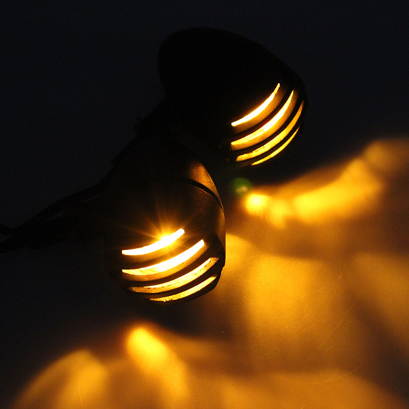 สีเหลืองอำพัน