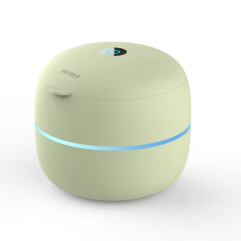 สีเขียวอ่อน