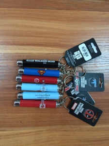 Colorido personalizável mini projetor tocha para crianças com cores diferentes mini metal tocha projetor