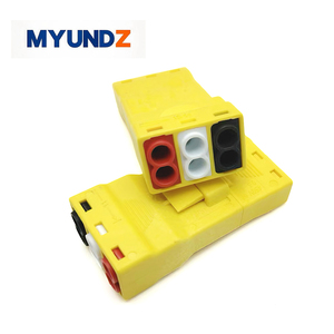 Bloque de terminales de conectores de iluminación LED tipo Push-in de tres en seis salidas para bloque de terminales de cableado rápido 826W-3 - Product Image 2