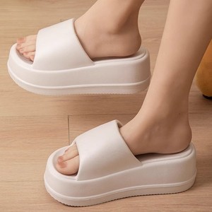 Kadın Yazlık Açık Burunlu Plaj Sandaletleri Hafif EVA Kaymaz Deodorantlı Boy Uzatıcı Platform Yumuşak Tasarım - Product Image 4