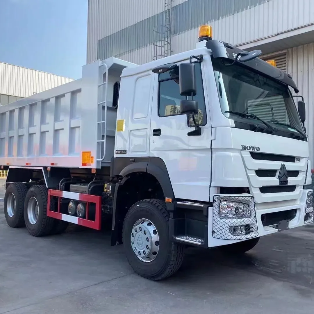 Camion à benne basculante 40 tonnes d'occasion Camion Sinotruck HOWO 6x4 8x4 de marque de haute qualité à vendre