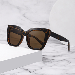 Thiết kế mới thương hiệu sang trọng Shades Sun Kính TR90 khung Acetate đền phụ nữ Kính mát hợp thời trang - Product Image 1