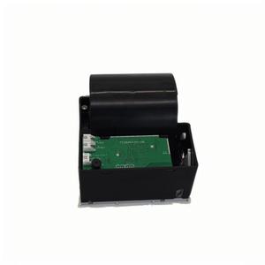 80-mm-Thermoempfangsdrucker mit <span class=keywords><strong>USB</strong></span> <span class=keywords><strong>RS232</strong></span>-Schwarzweißdrucker mit eingebetteter Auto-Cutter-Druckmaschine