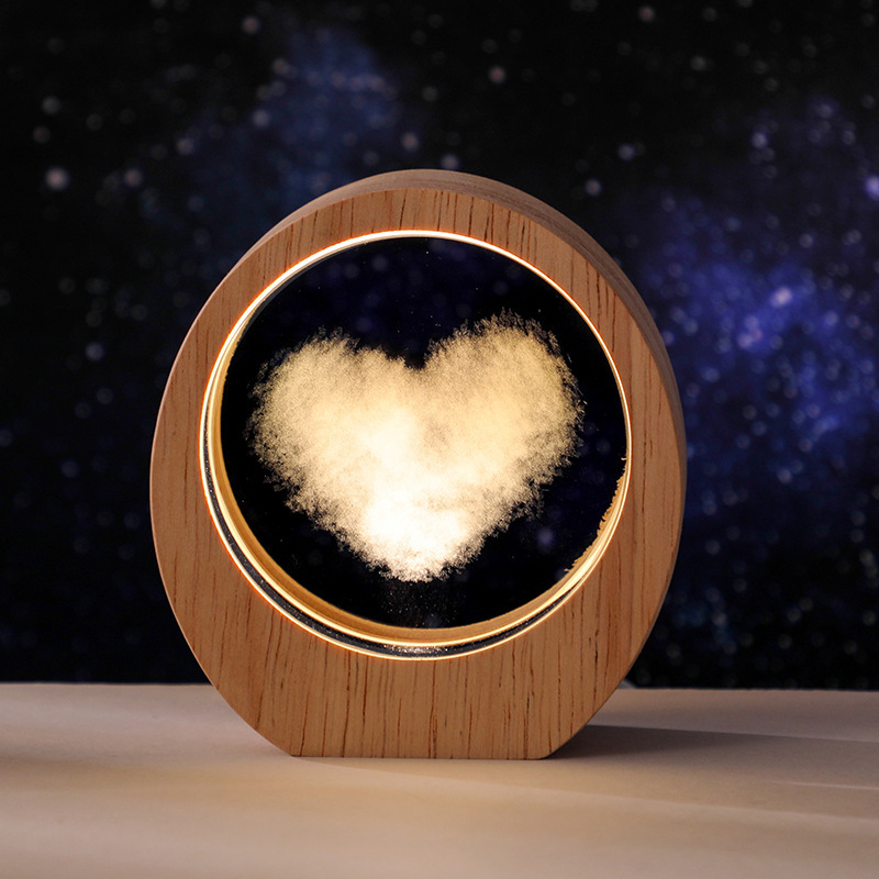 Love cloud round wooden frame