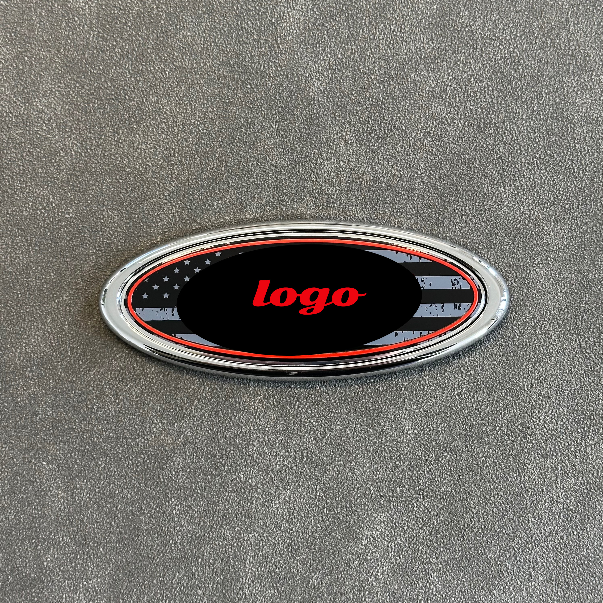 Bandera gris + logo rojo