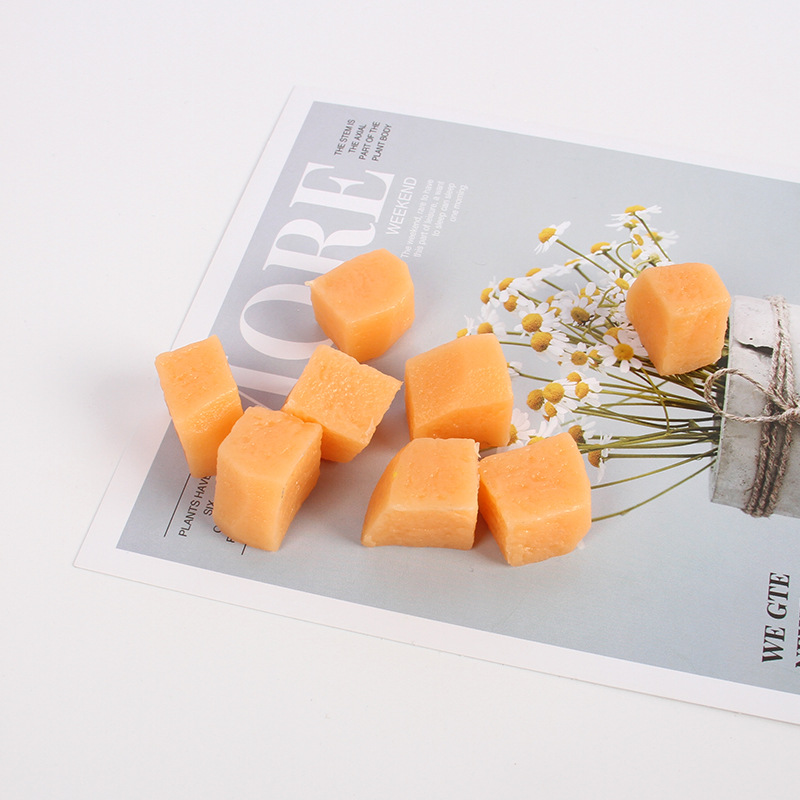 Cantaloup doré coupé en dés