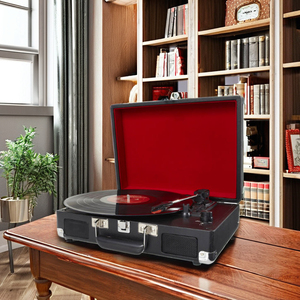 Suitcase Record Player with Auto Stop <strong>Function</strong> and Aux <strong>in</strong>