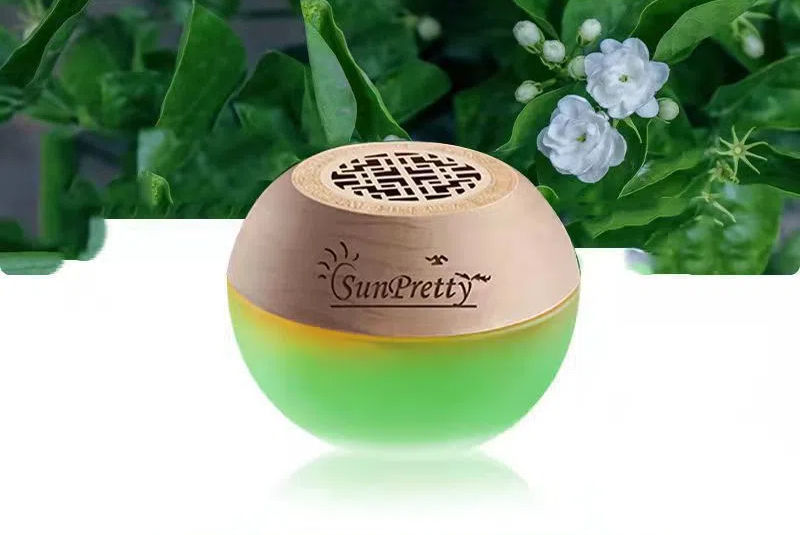 สีเขียว