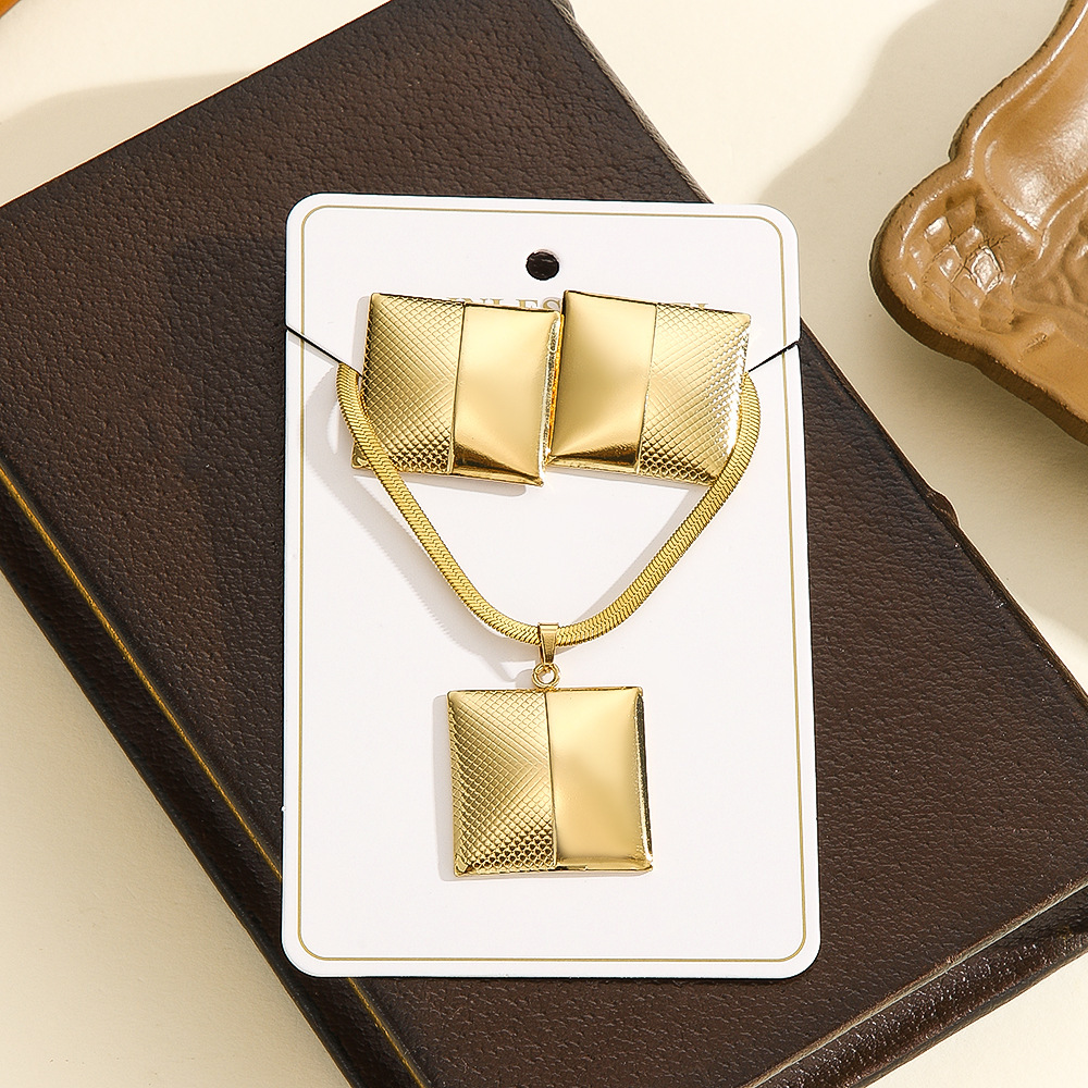 Gold 10