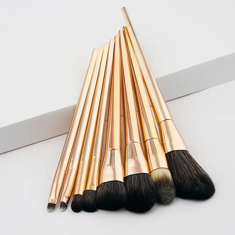 Set di pennelli per fondotinta in oro rosa per capelli sintetici di lusso 8 pezzi