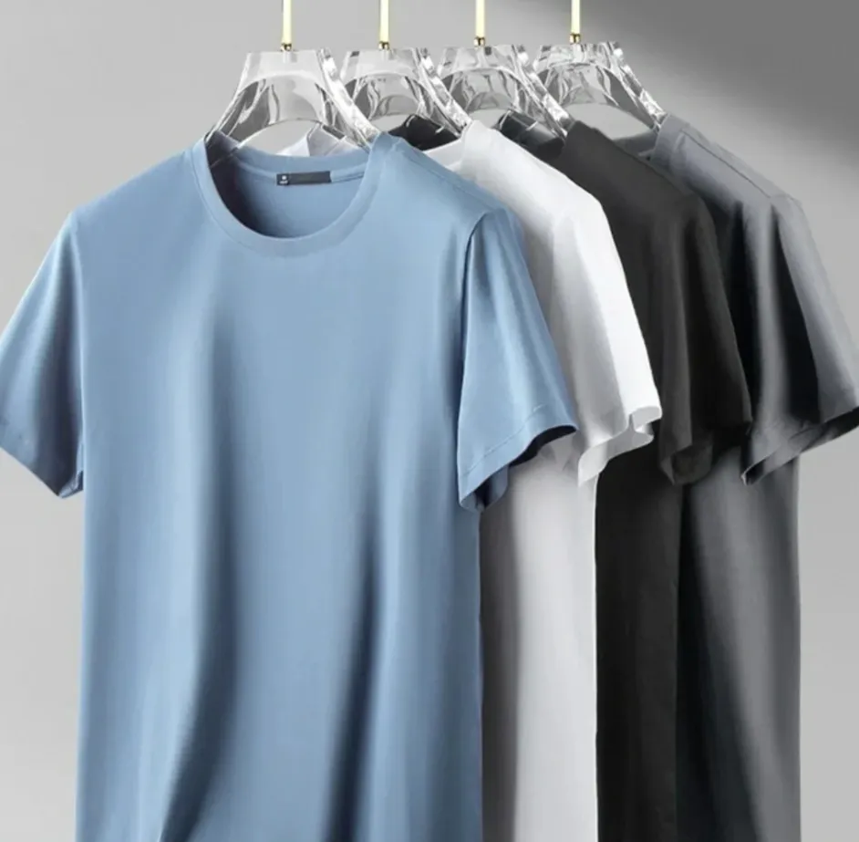 T-shirt manufacturer customizes trademark printed embroidered men's T-shirts with blank plain cotton T-shirts