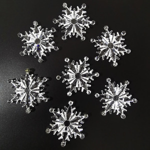 Chất Lượng Cao Trong Suốt Pha Lê Giáng Sinh Trang Trí Cây Tùy Chỉnh Acrylic Bông Tuyết Mặt Dây Chuyền Chuỗi Đám Cưới Cảnh Sắp Xếp - Product Image 2