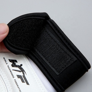 Özelleştirilmiş WTF ITF tekvando eldiven kauçuk el dişli koruyucu ve bekçi için Karate ve grakarate - Product Image 4
