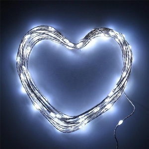 Tira de Luces de decoración para el hogar, control remoto inteligente, temporizador de 8 modos, cortina de luz con batería - Product Image 3