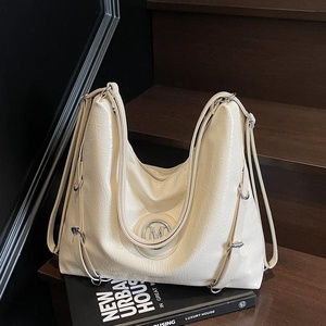 2025 kadın yeni moda büyük kapasiteli sınır ötesi sırt çantası Polyester Zip Tote çanta zincir öğrenciler için Commuting sınıf sonbahar - Product Image 4