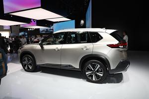 新趋势2024新款日产X-trail汽油电驱动汽车5座双电机4WD suv新能源汽车