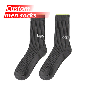 Toptan tasarımcı OEM kişiselleştirilmiş erkek tarzı kış çorap yüksek ekip leopar desen ve alt Logo pozisyonu ile erkekler için - Product Image 1
