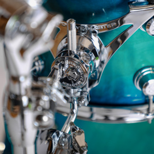 SWM Blue Baked Enamel Premium Drum Set, adaptándose a bateristas de todos los niveles con tono excepcional. - Product Image 4