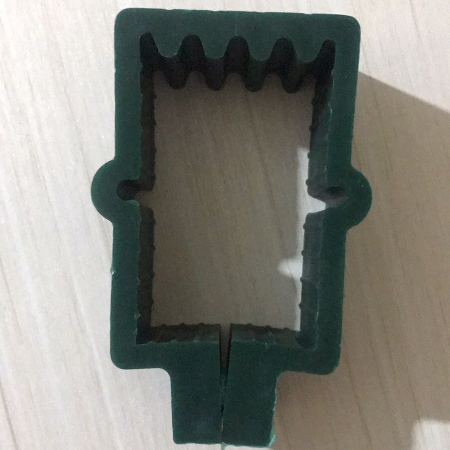 Vert foncé