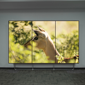 Veeluame 75 "オープンプラグ可能LCD、モジュラーコンピューティング、チェーン店向けのスケーラブルなデジタルサイネージネットワーク - Product Image 1