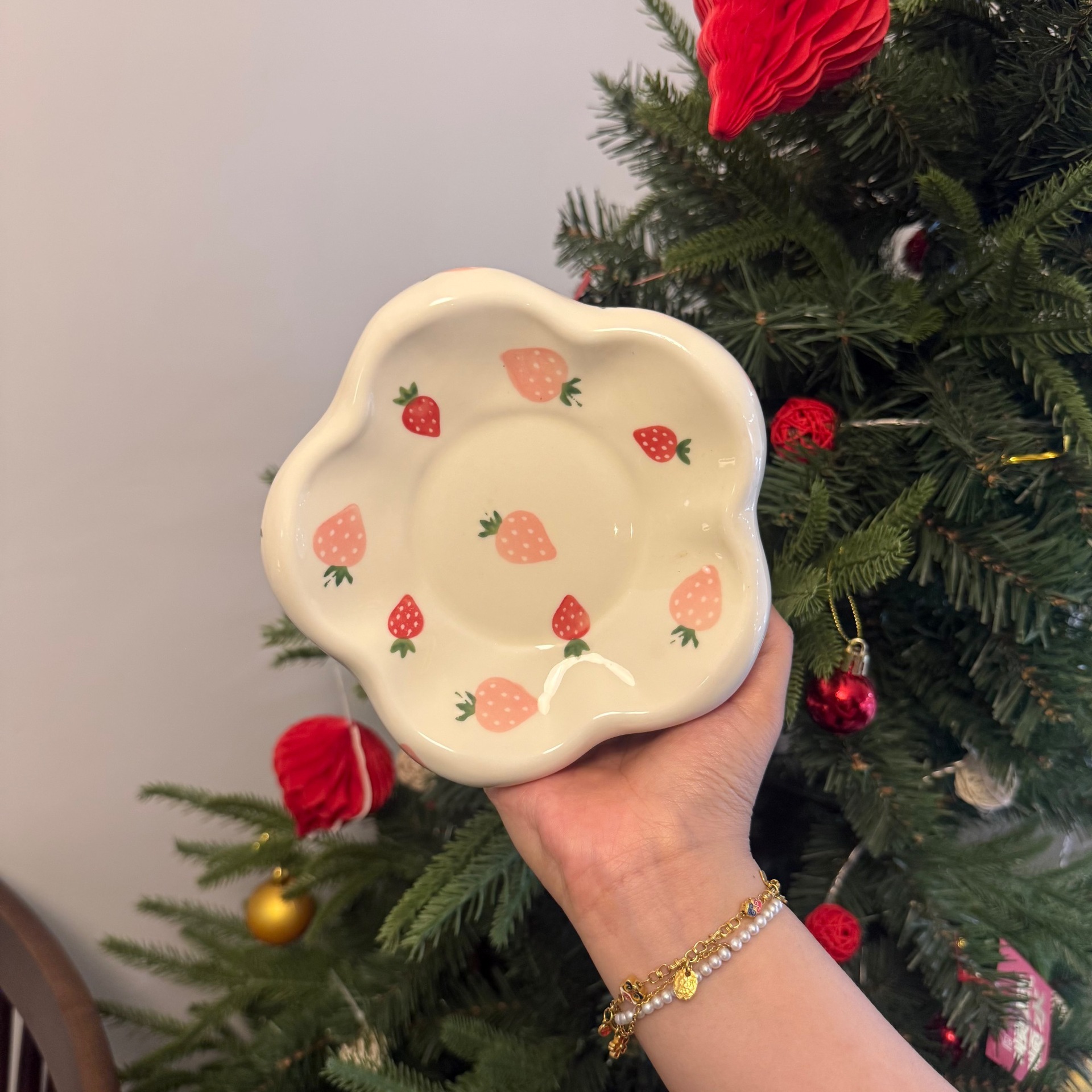 Piatto di fragole bianco carino 15.5*4cm