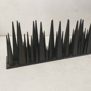 鳥を寄せ付けず、鳥が外に巣を作るのを防ぐために、卸売価格のプラスチック製アンチバードディフェンダーが屋外でスパイクします - Product Image 3